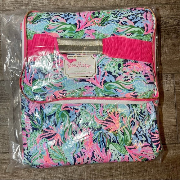 Lilly Pulitzer Insulated Wine Carrier Soft Cooler Adjustable/Removable Strap - Picture 3 of 4